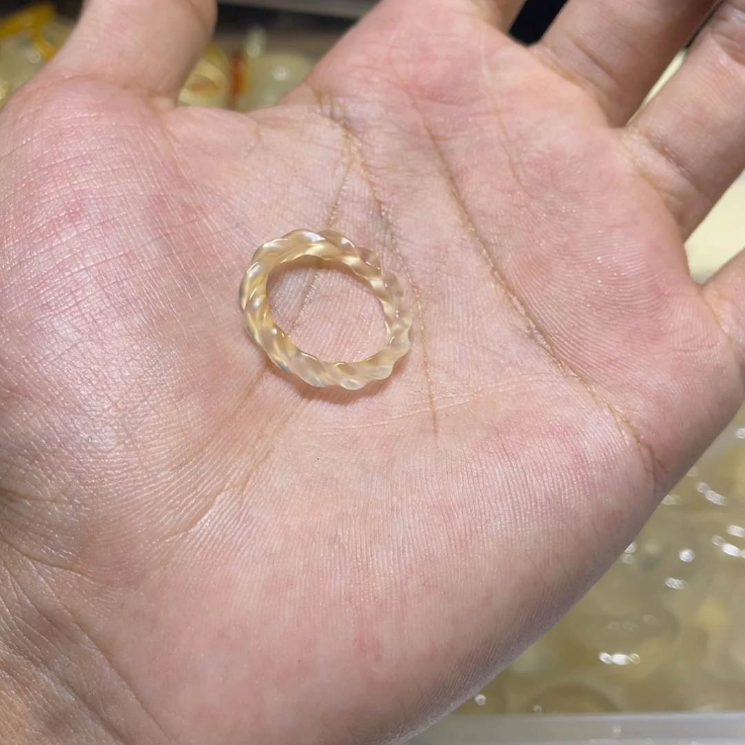 隔***王玛瑙/玉髓未镶嵌戒指233号港15