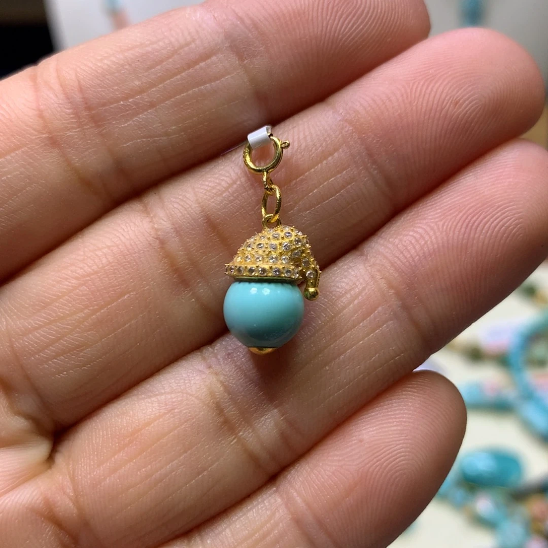 绿松石18K金镶嵌挂件