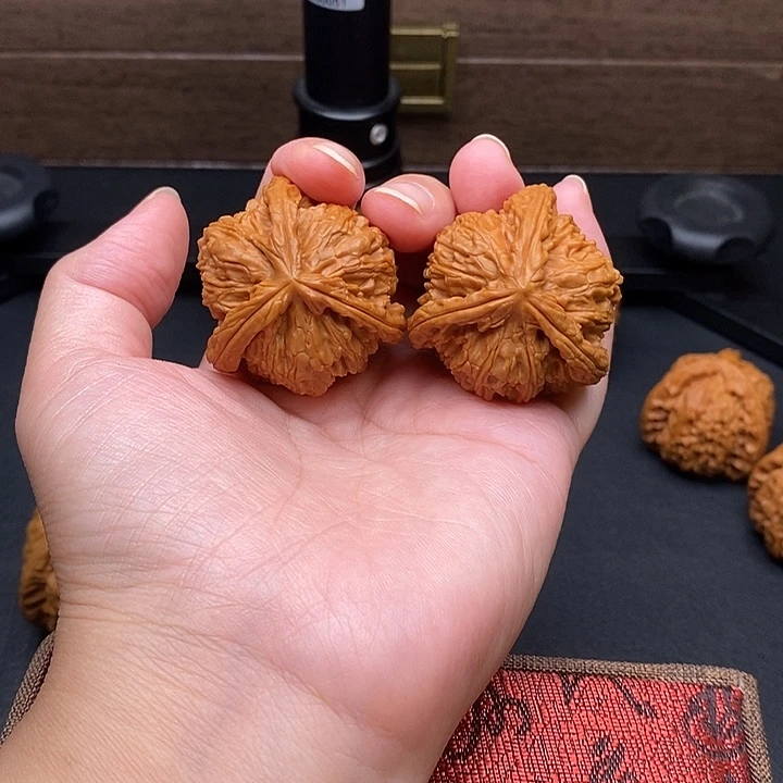 *****把件文玩核桃白奔