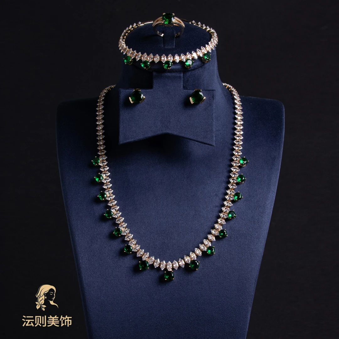 铜合金锆石项链  H616《点缀》时尚素款绿色走秀气质项链