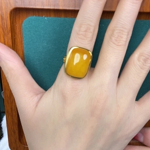 蜜蜡戒指银S925镶嵌戒指