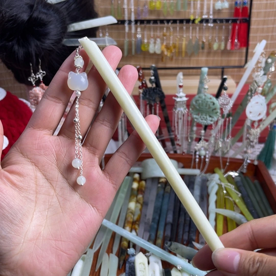 蛇纹石玉发饰未镶嵌