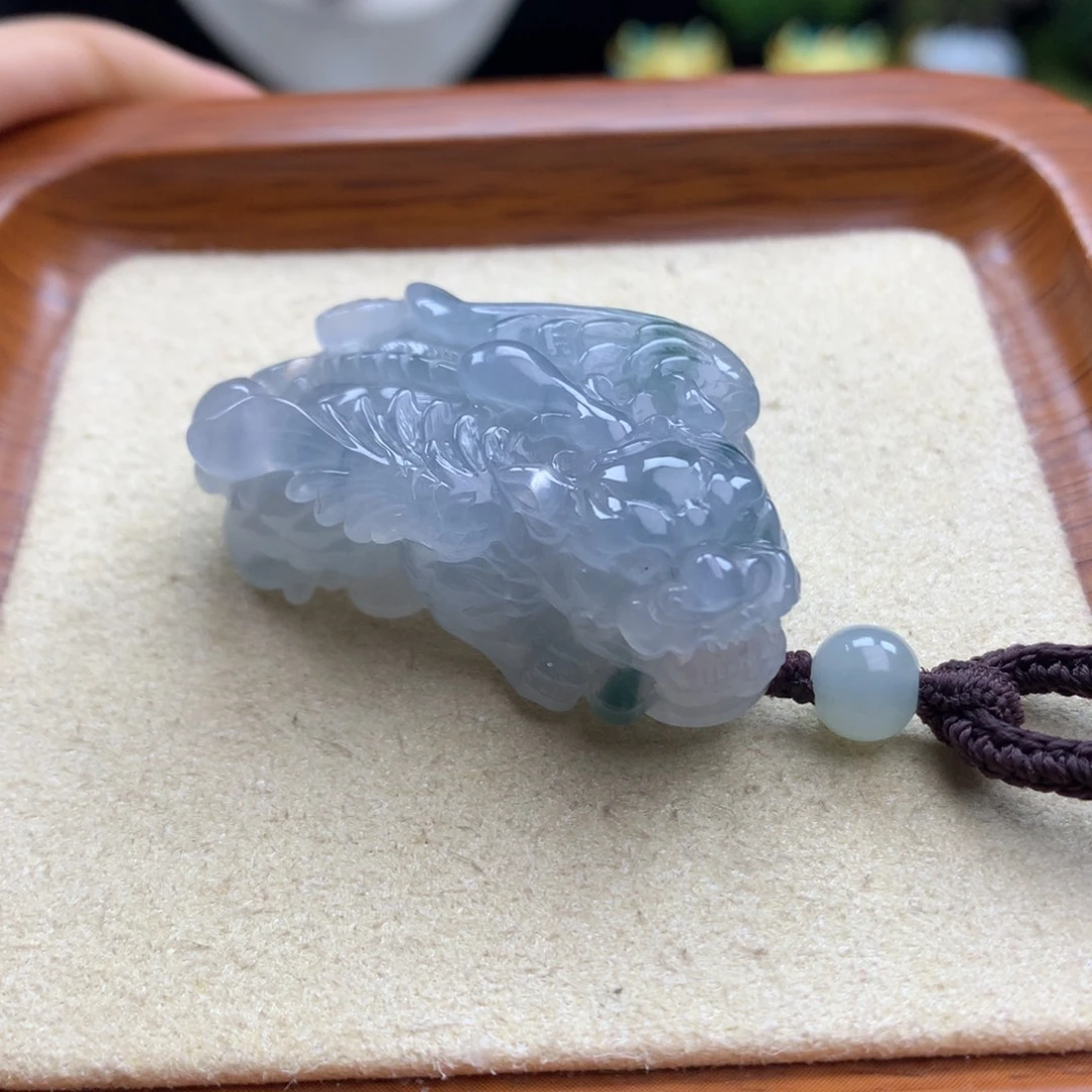 翡翠未镶嵌颈饰28