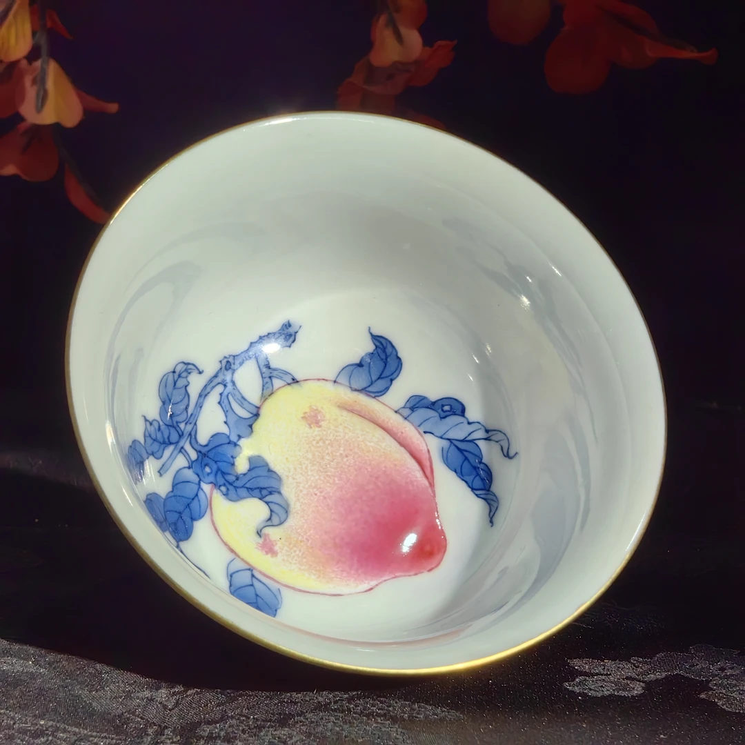 一如山房 长寿桃粉红描金斗彩敞口杯 YR009