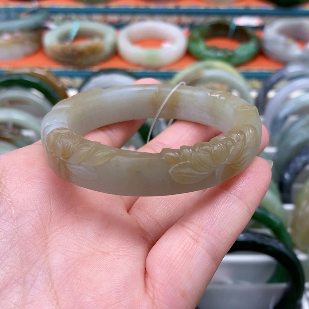 和田玉未镶嵌手镯51.2定制