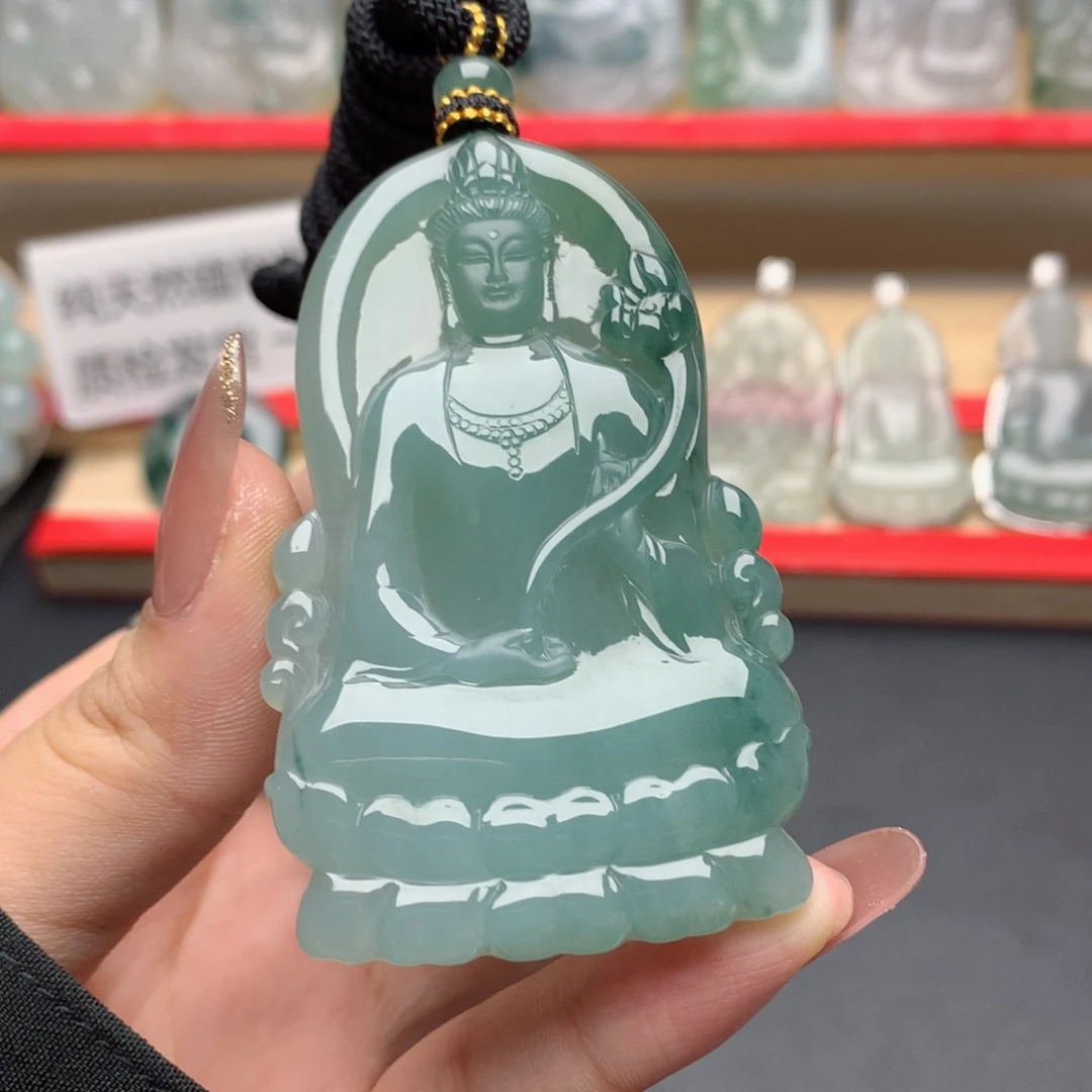 翡翠未镶嵌颈饰素衣观音