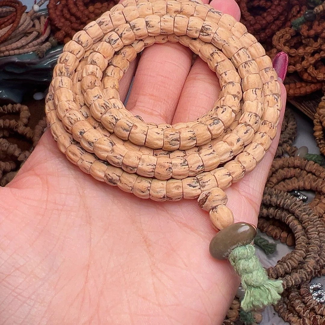 鲨***4柏香籽/百香籽吊坠