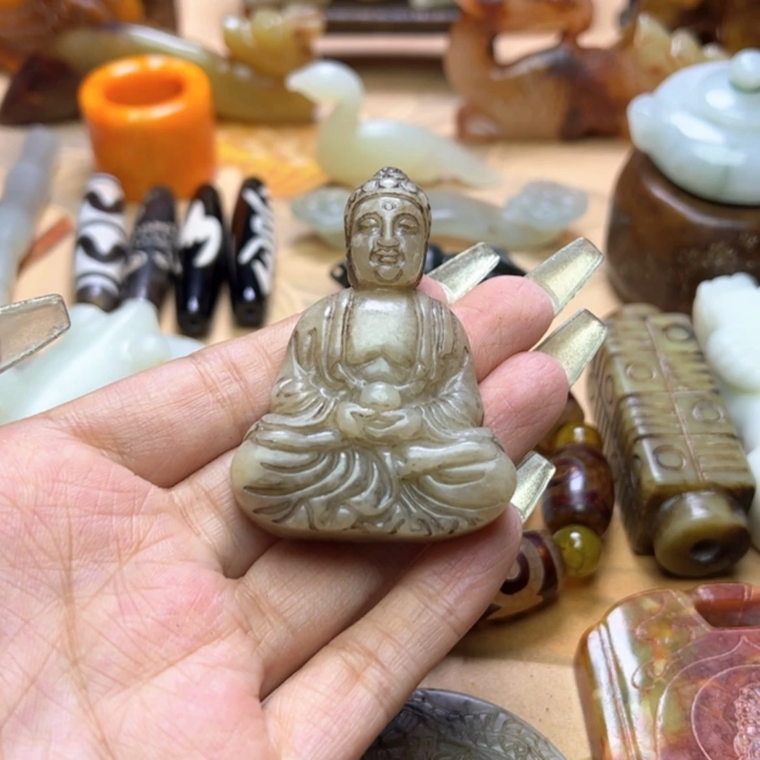 【闪购商品】蛇纹石玉颈饰未镶嵌