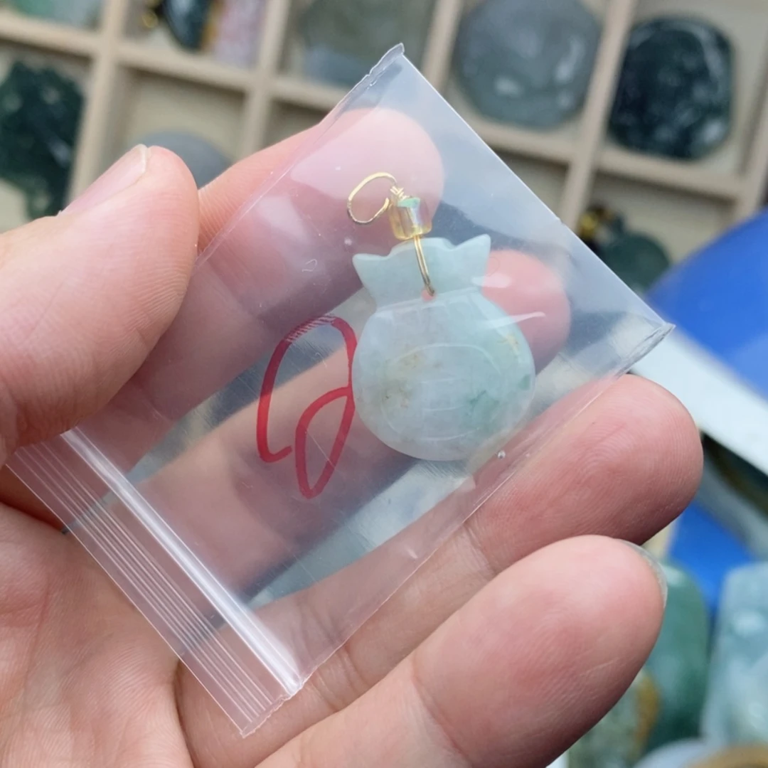 【闪购商品】翡翠颈饰未镶嵌翡翠