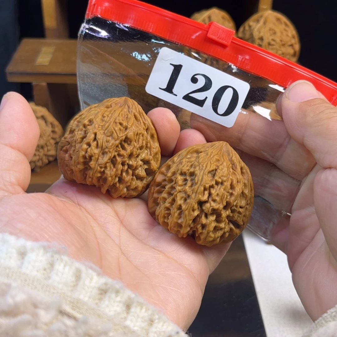 吊坠文玩核桃高炮42姜黄皮