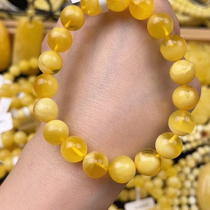 琥珀未镶嵌颈饰琥珀