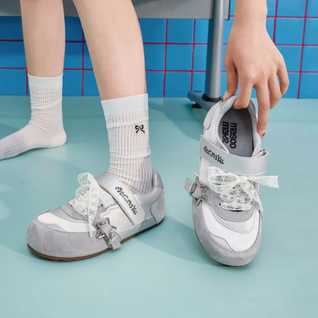 玛速主义2025年冬季新款时尚百搭休闲鞋平底轻便运动鞋圆头单鞋女