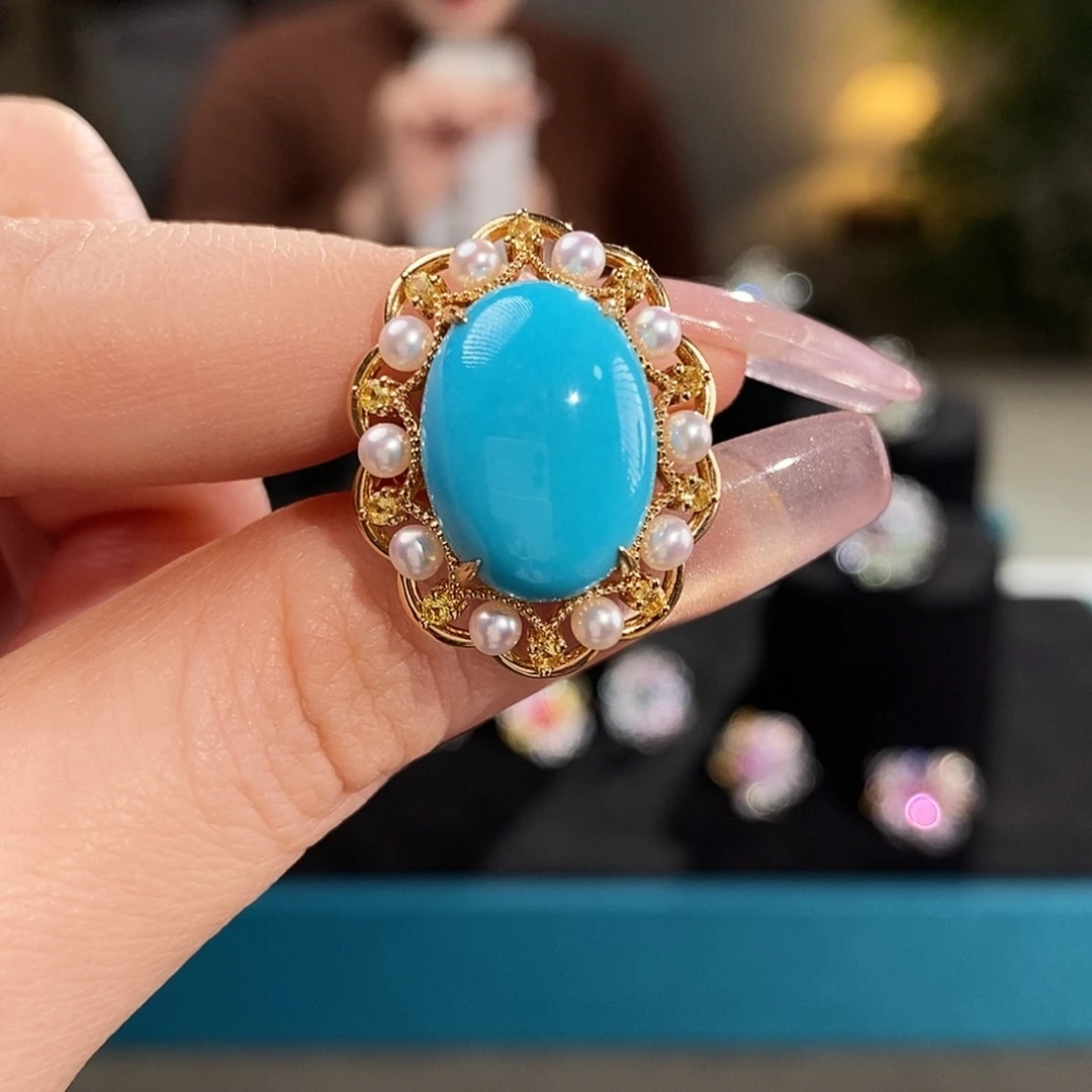 绿松石18K金镶嵌戒指8.02ct