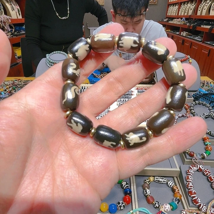 未镶嵌玛瑙/玉髓珠宝奇石