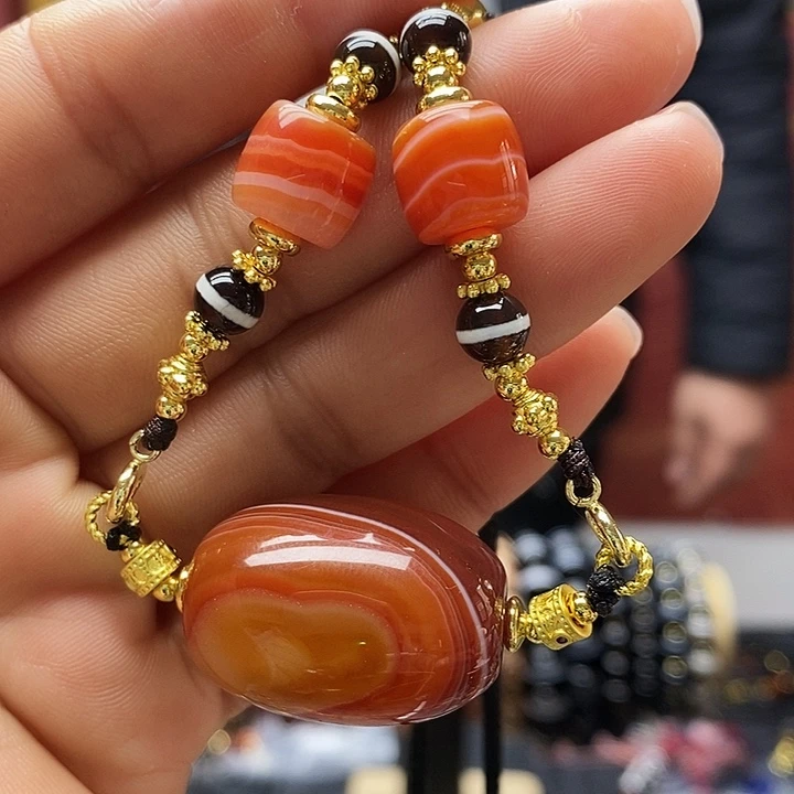 玛瑙/玉髓合金颈饰