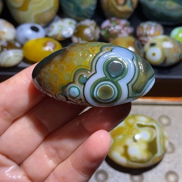 未镶嵌玛瑙/玉髓珠宝半成品185