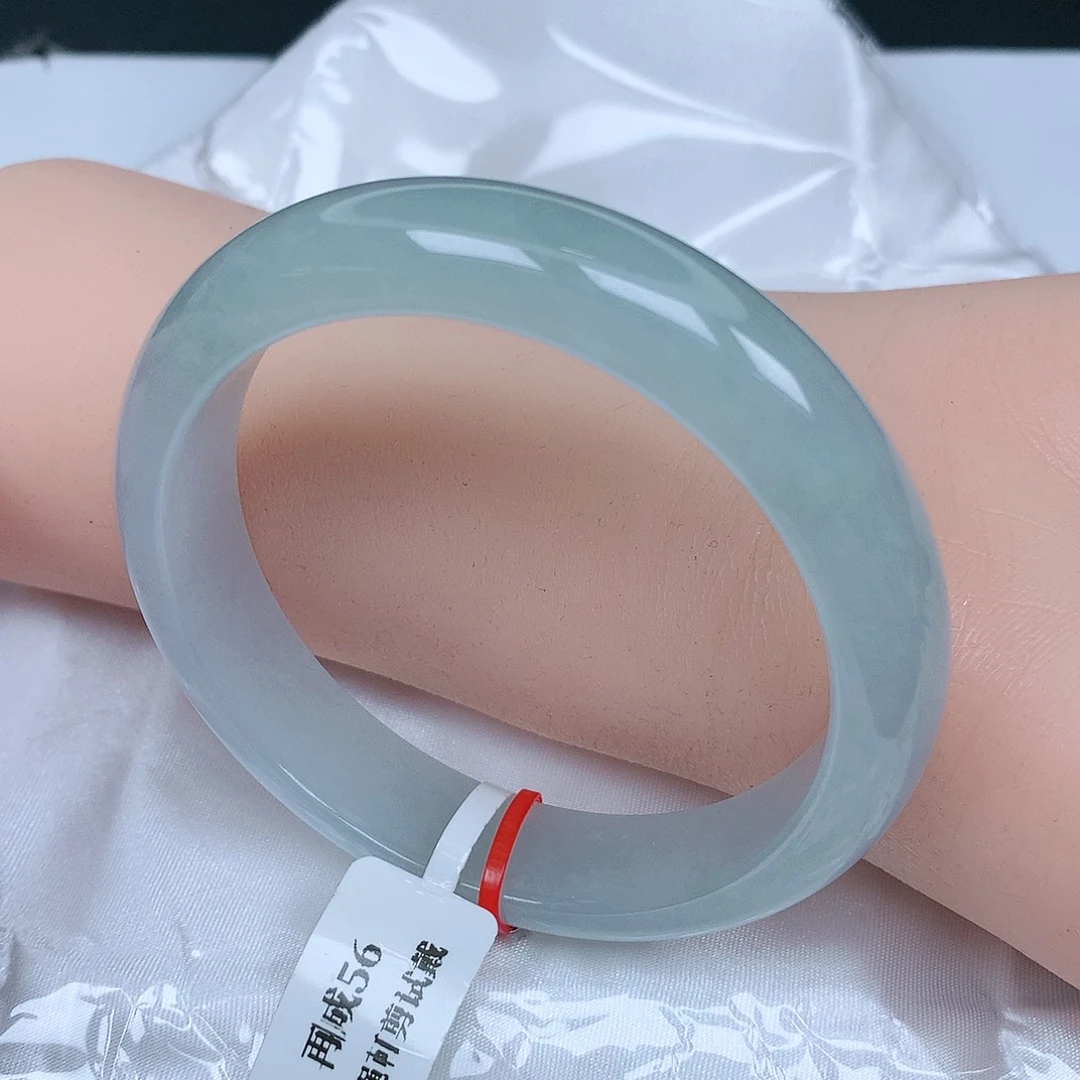 【闪购商品】翡翠手镯未镶嵌开***～，56