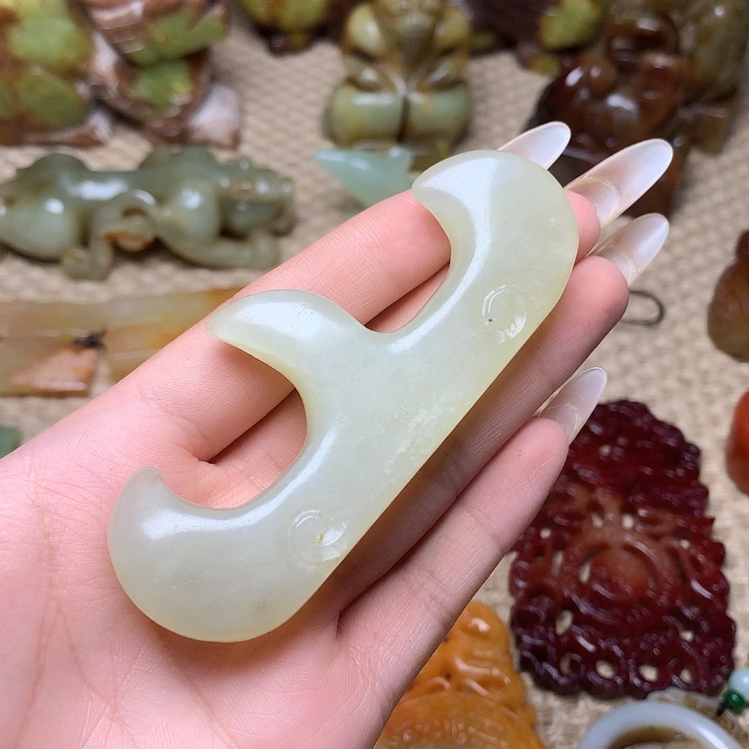 未镶嵌蛇纹石玉颈饰