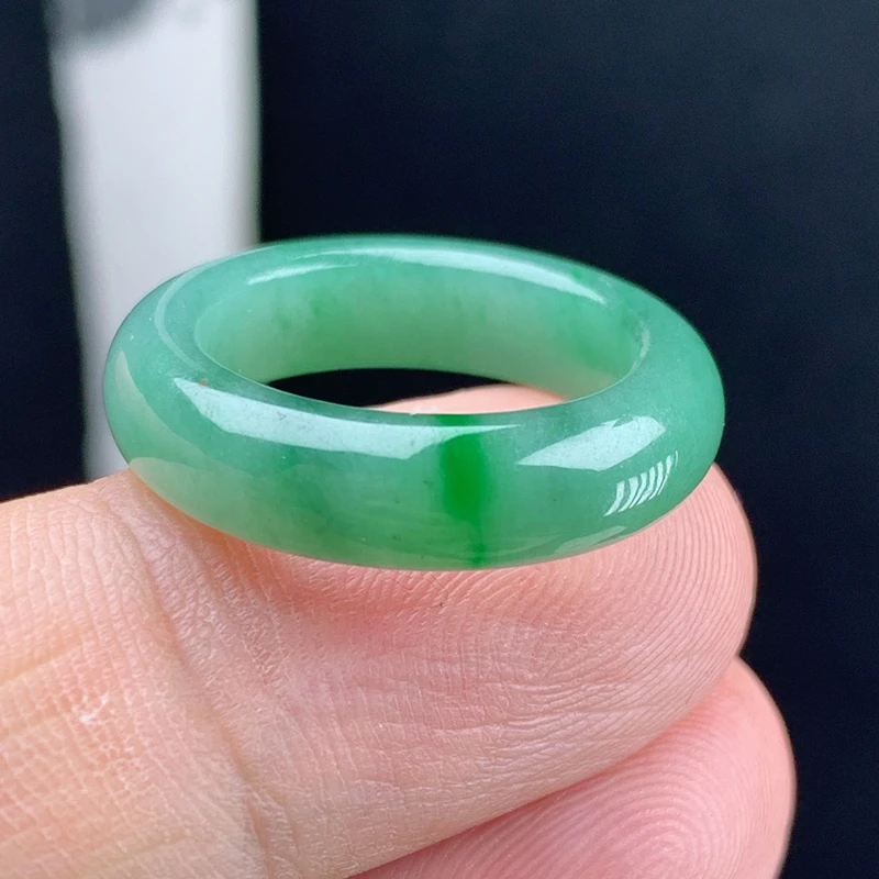 内径18.3翡翠玉石老坑飘花缅甸天然A货阳绿色素面尾戒指环精美