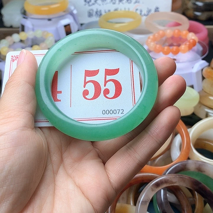 石英质玉（黄龙玉）未镶嵌手镯