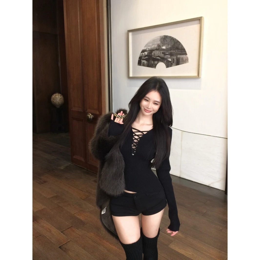 美式辣妹交叉镂空长袖针织衫女春季新款修身显瘦内搭短款性感上衣