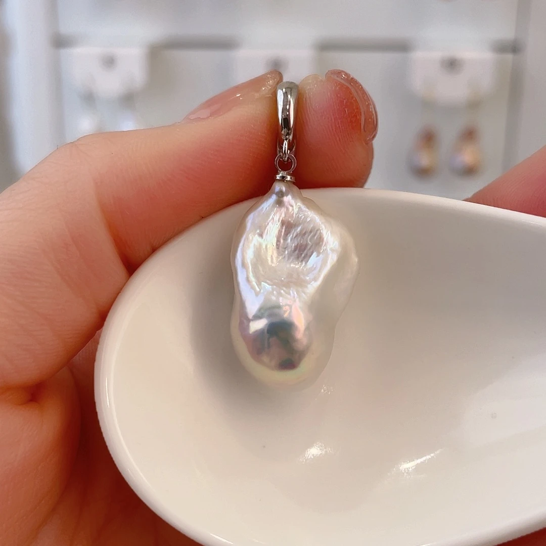 淡水珍珠颈饰银S925镶嵌妙**.