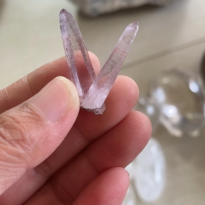 又***尔未镶嵌珠宝半成品水晶