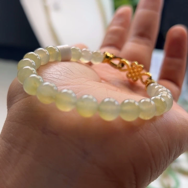 定制翡翠未镶嵌40卡7.5