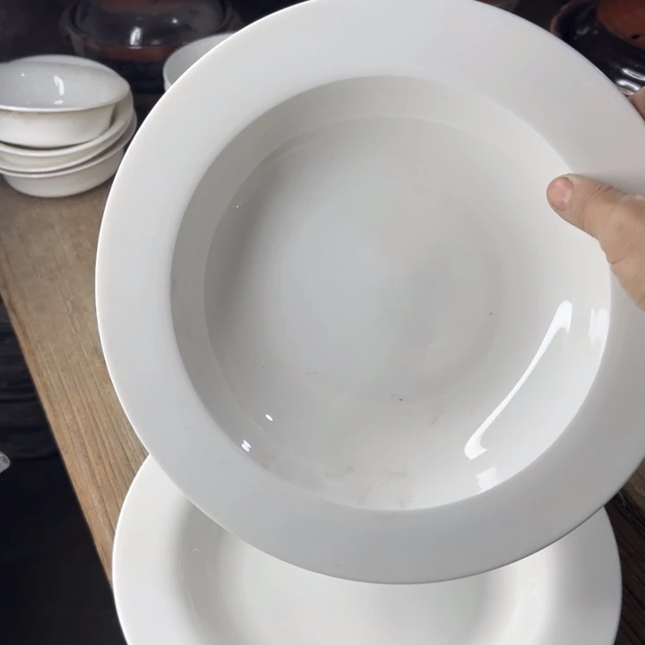 库存尾货骨瓷大草帽盘一对口径26