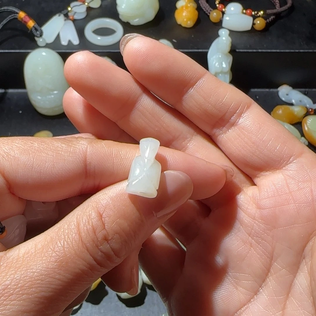 和田玉颈饰未镶嵌顺**然