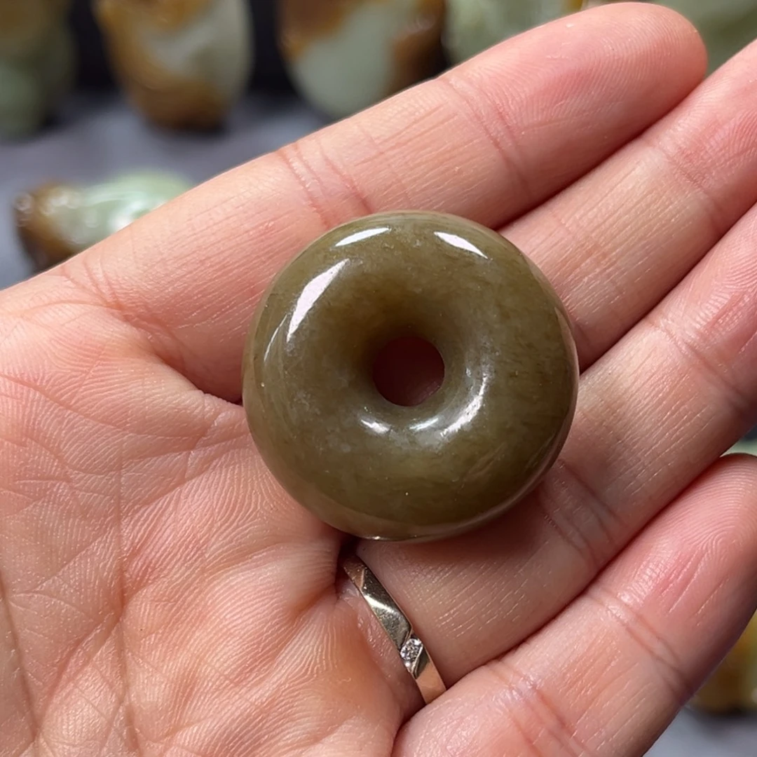 和田玉（糖玉）未镶嵌颈饰