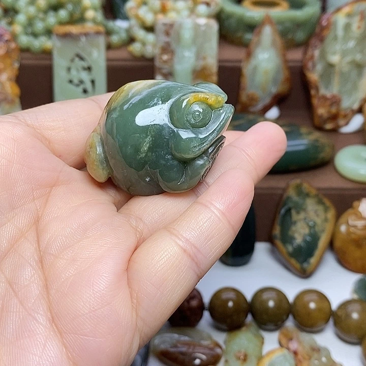 旺***旺岫岩河磨玉（透闪石质玉）未镶嵌颈饰