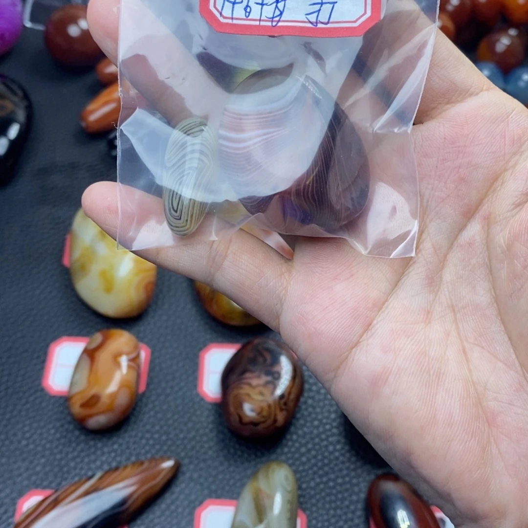 玛瑙/玉髓颈饰未镶嵌王**：