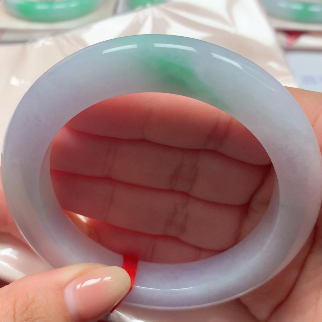 翡翠未镶嵌手镯27泥鳅背春彩