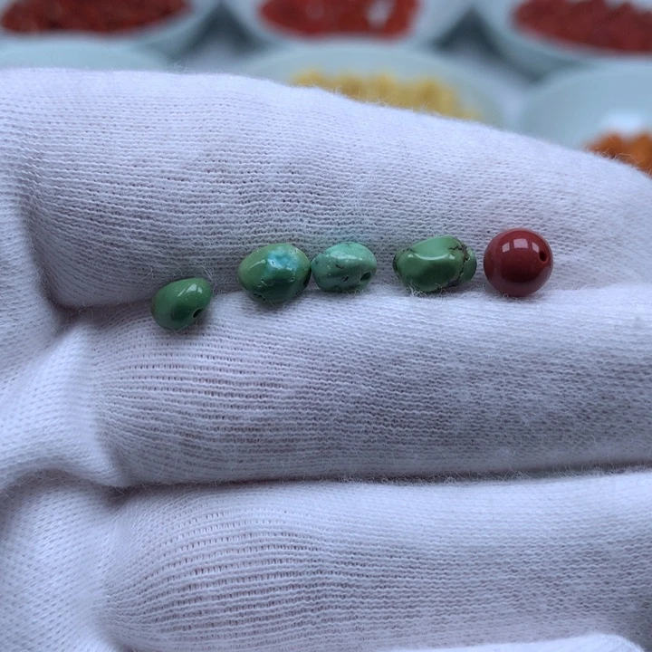 南红玛瑙未镶嵌珠宝奇石