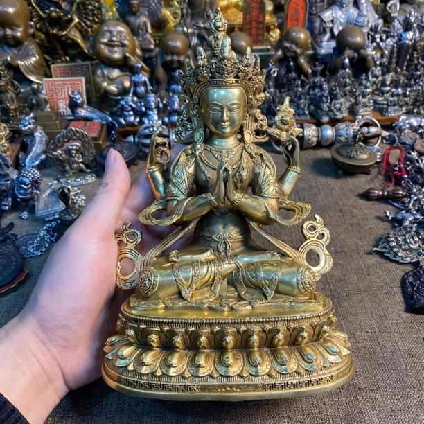 纯铜精工四臂菩萨坐像摆件