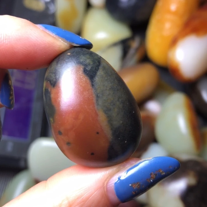 和田玉未镶嵌珠宝奇石