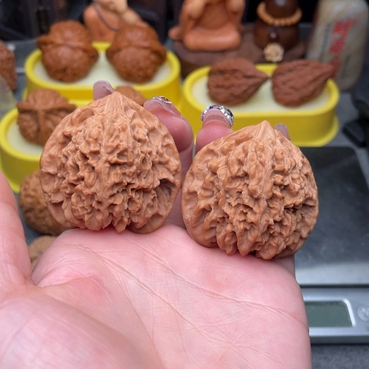 文玩核桃把件满天星43全品