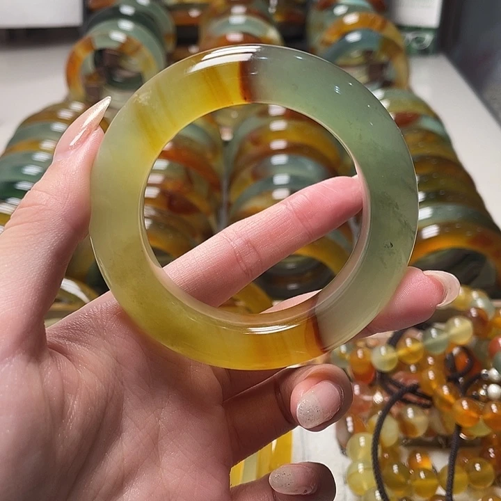 蛇纹石玉未镶嵌手镯52.8