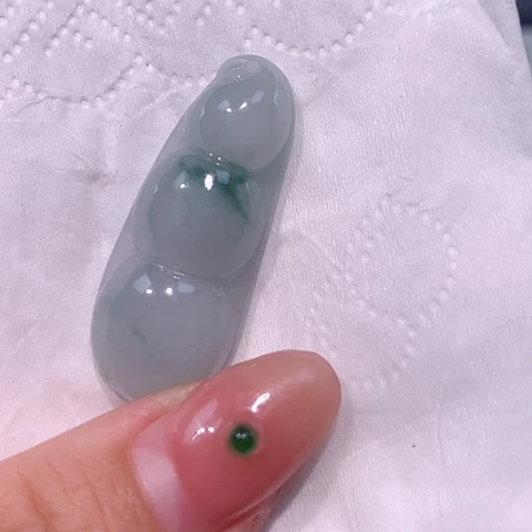 颈饰未镶嵌翡翠豆子