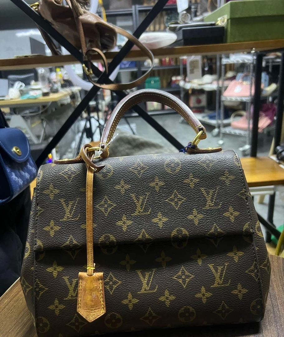 95新 路易威登斜挎包 16190