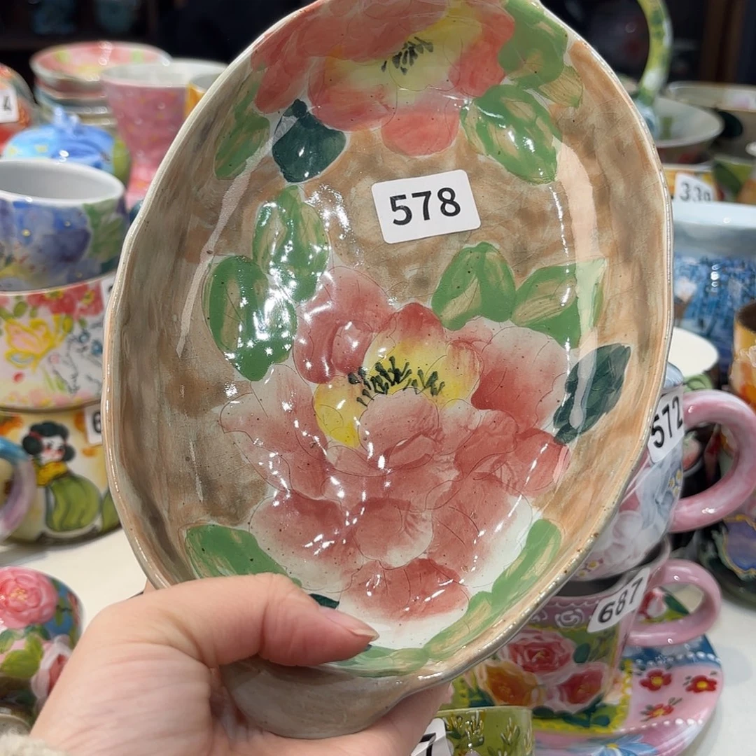 瓷片兔兔好可爱呀打