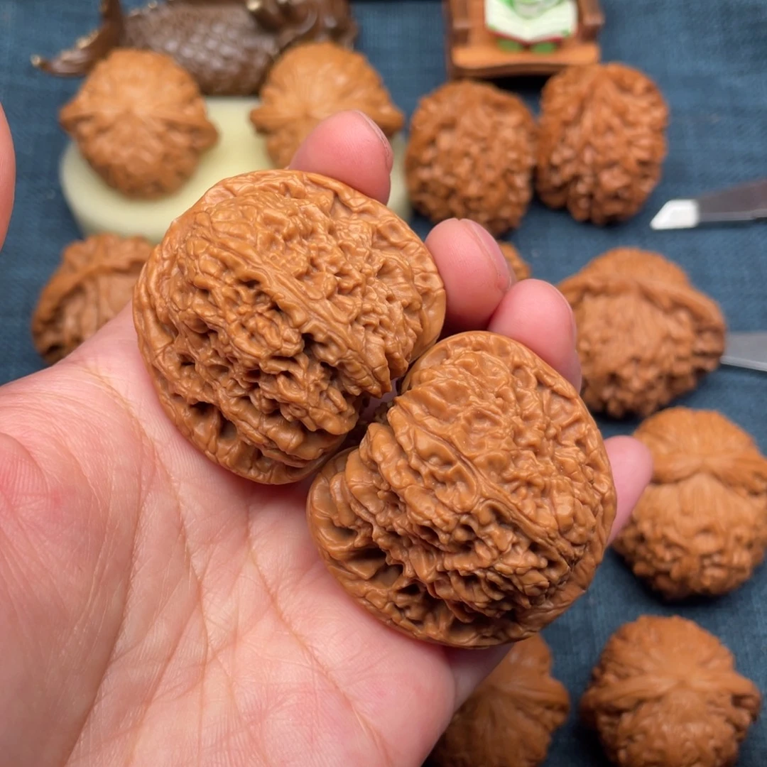 文玩核桃把件44精品蚂蚁纹球疆