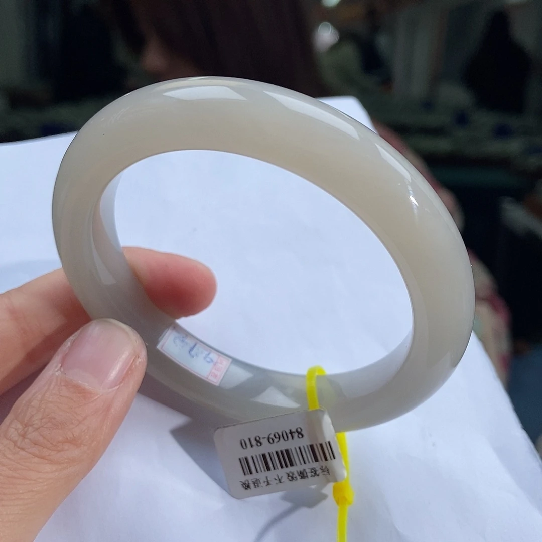 和田玉手镯未镶嵌58