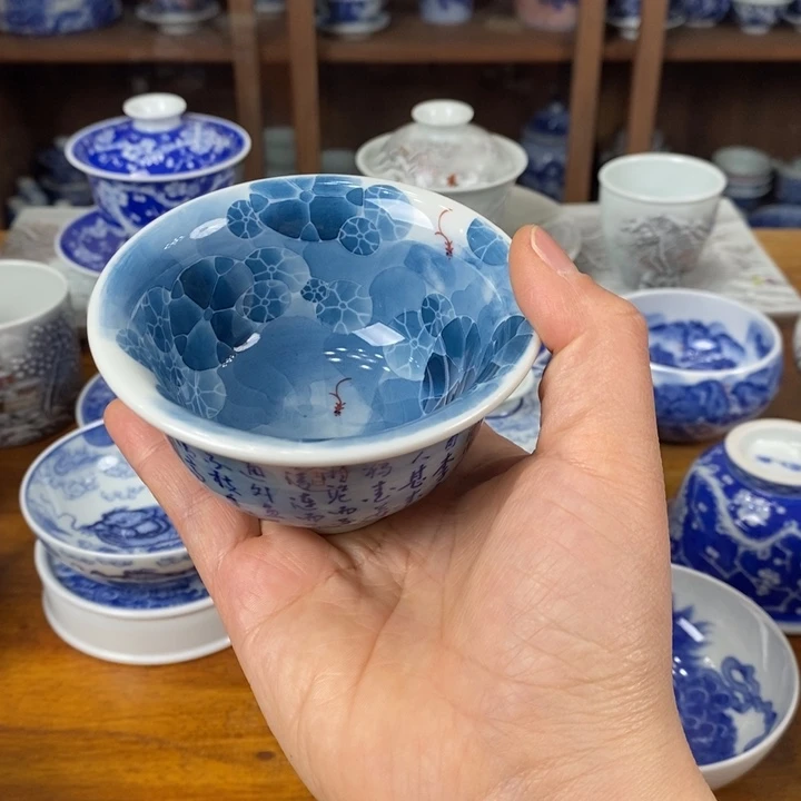 青花手绘爱莲说压手