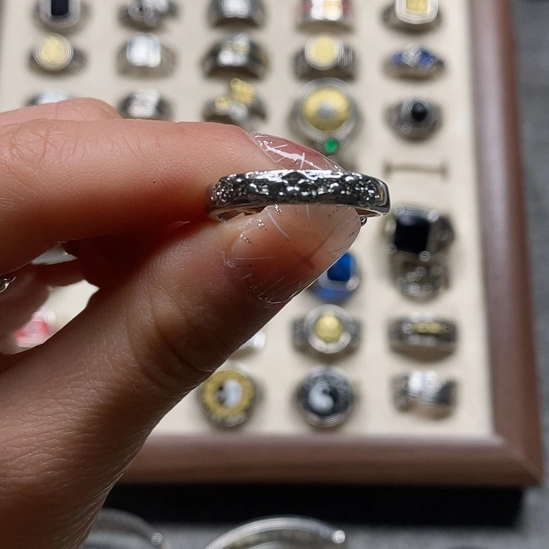 大理石磁石直播间里有个