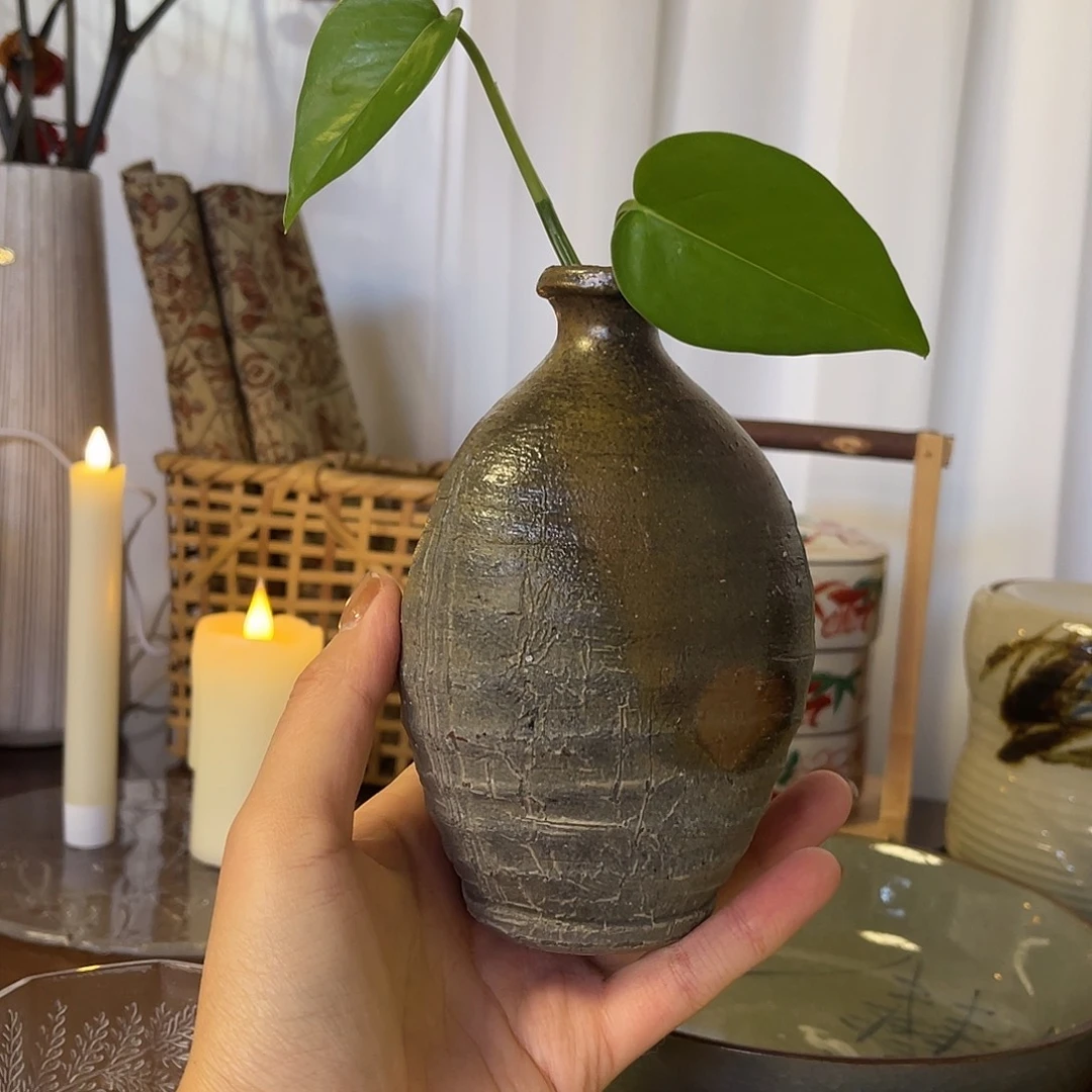 宏***雨瓷片备前烧三角牡丹饼花器