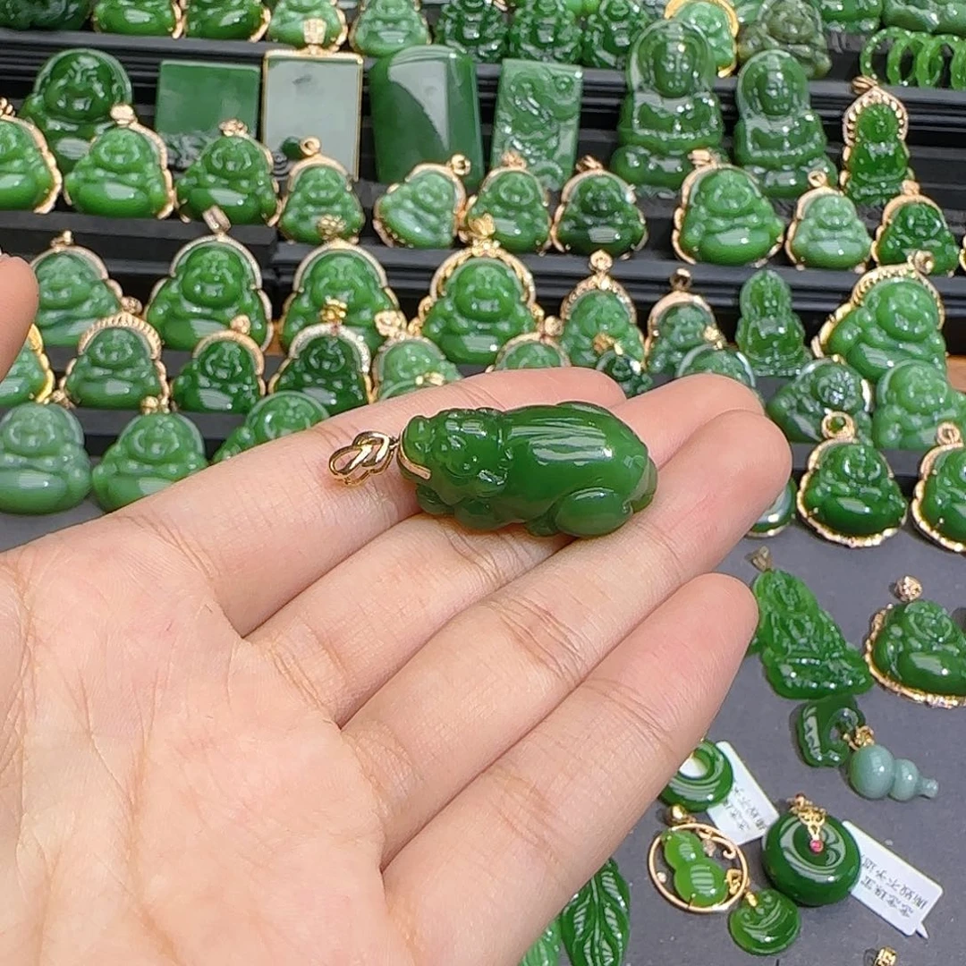 和田玉（碧玉）18K金镶嵌颈饰