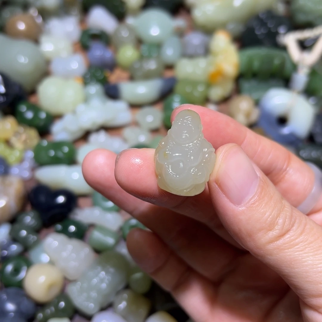 Y***.和田玉未镶嵌珠宝半成品