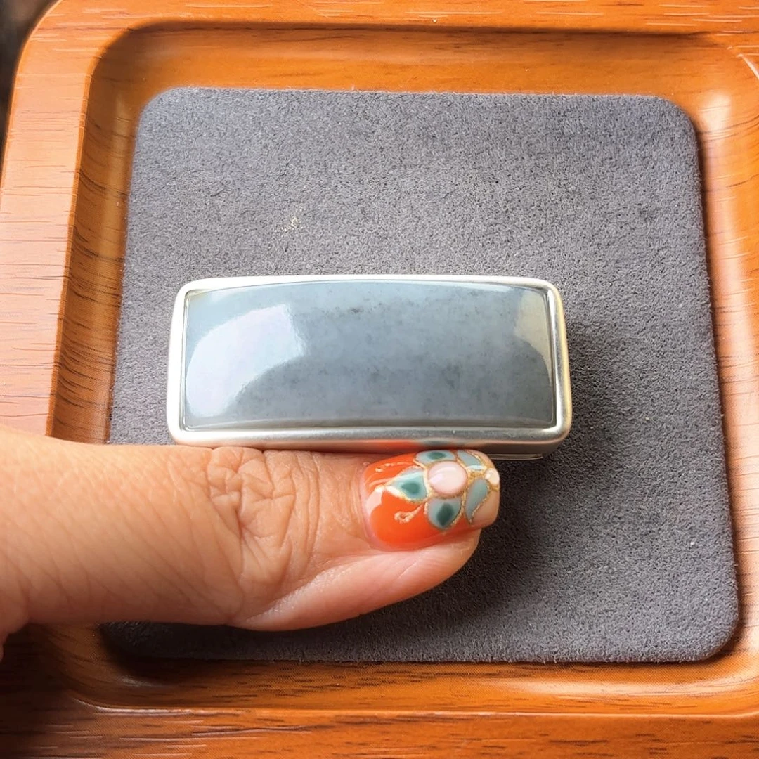 颈饰未镶嵌和田玉浪****浪